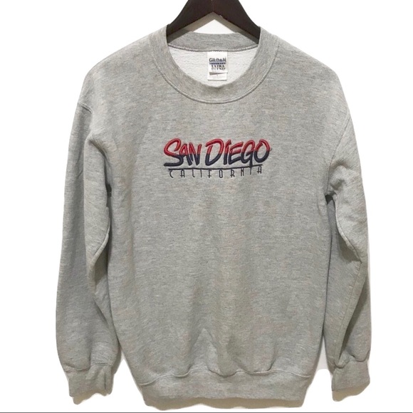 Gildan Other - Vintage grey San Diego crewneck sweater